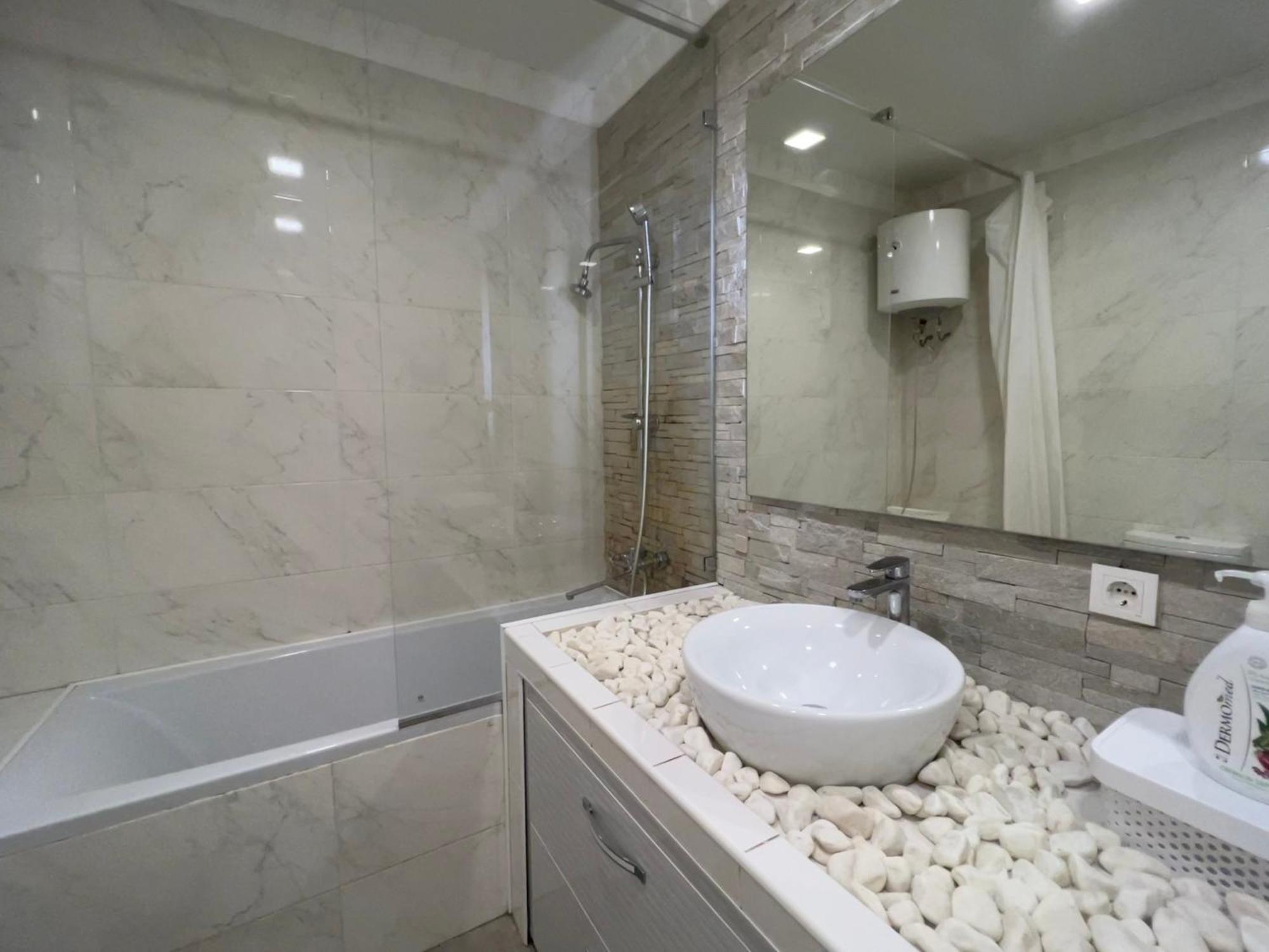 2 Bedrooms Heart Of City Center Кишинёв Экстерьер фото