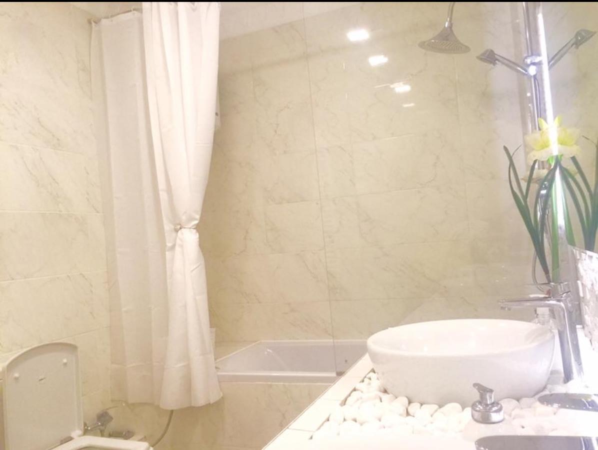 2 Bedrooms Heart Of City Center Кишинёв Экстерьер фото